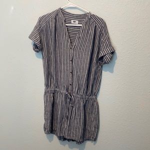💜💜 Old Navy Drawstring Romper Size M